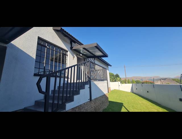4 BEDROOM HOUSE FOR SALE IN CASHAN